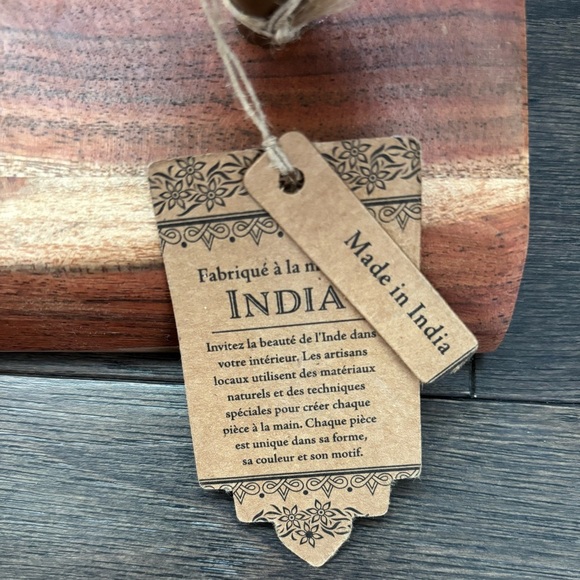 Artisan Natural Wood & Brass tone 4 hook coat rack w/hanging hardware - Picture 10 of 11